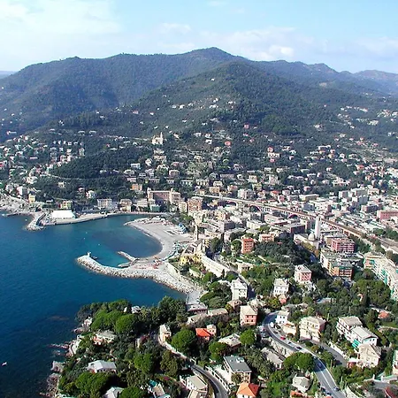 Sleeps 8 Pool Air Con Wifi Villa Recco
