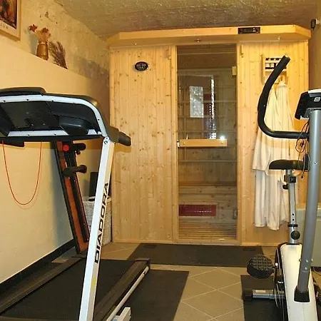 Sleeps 8 Pool Air Con Wifi Villa