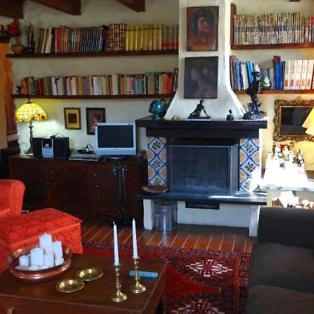 Villa Sleeps 8 Pool Air Con Wifi Recco