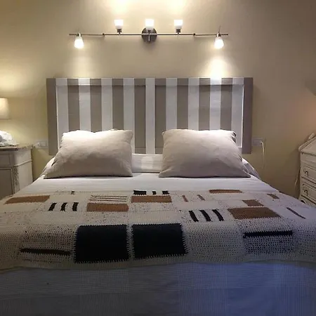 Sleeps 8 Pool Air Con Wifi Villa Recco
